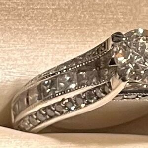 Elegant Silver Diamond Ring